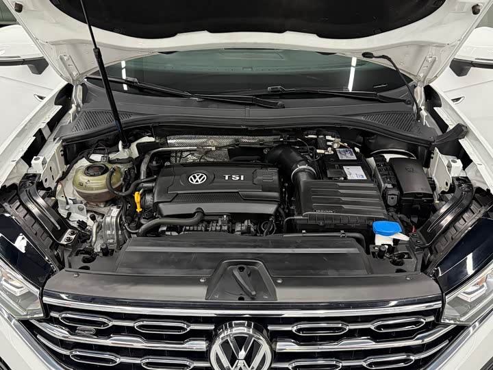 Фото 23 - Volkswagen Tayron