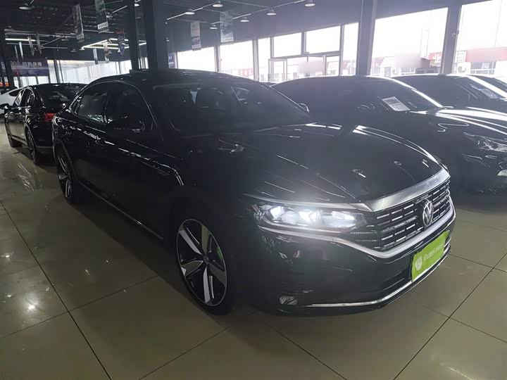 Фото 4 - Volkswagen Passat