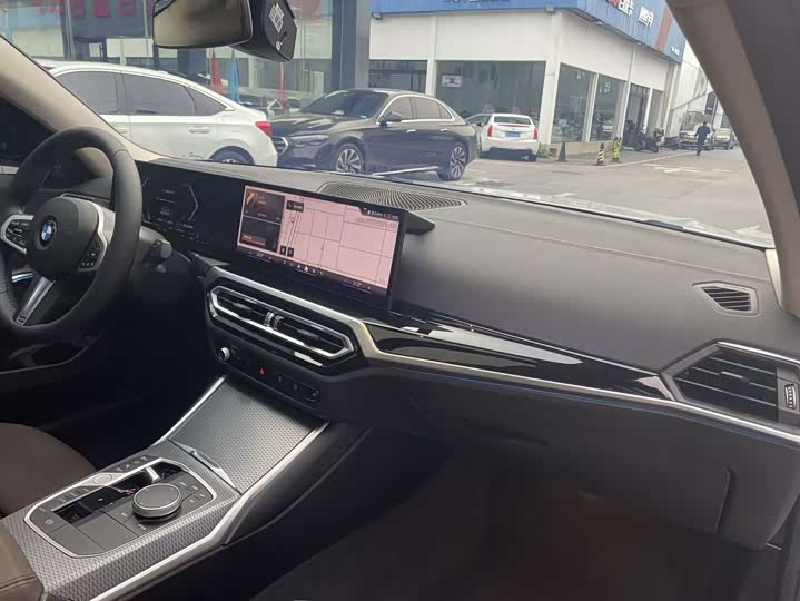 Фото 11 - BMW 3 Series