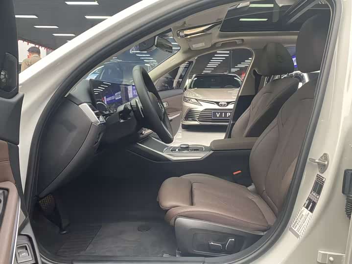 Фото 8 - BMW 3 Series