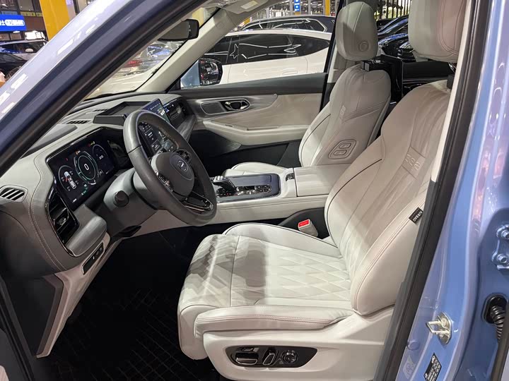 Фото 9 - GAC Trumpchi GS8