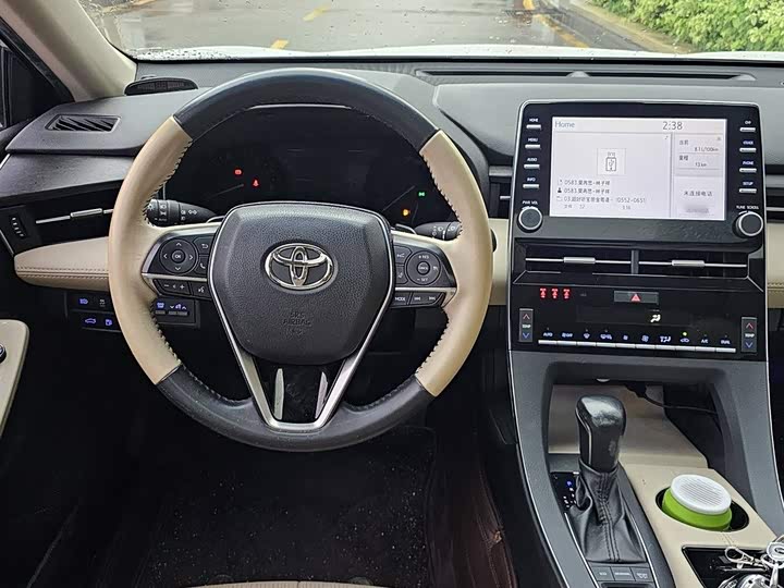 Фото 12 - Toyota Avalon