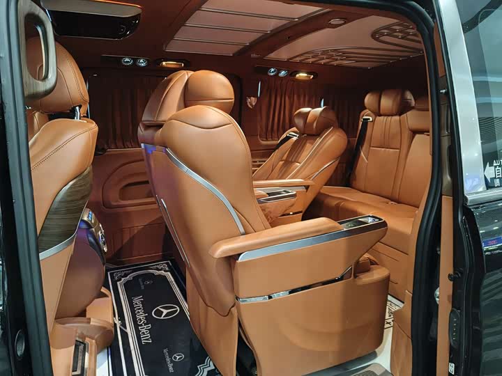 Фото 10 - Mercedes-Benz Vito