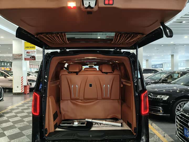 Фото 11 - Mercedes-Benz Vito