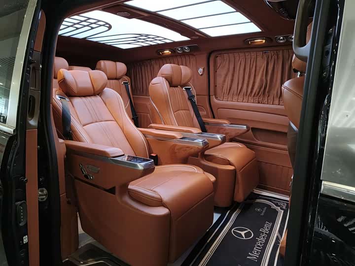 Фото 4 - Mercedes-Benz Vito