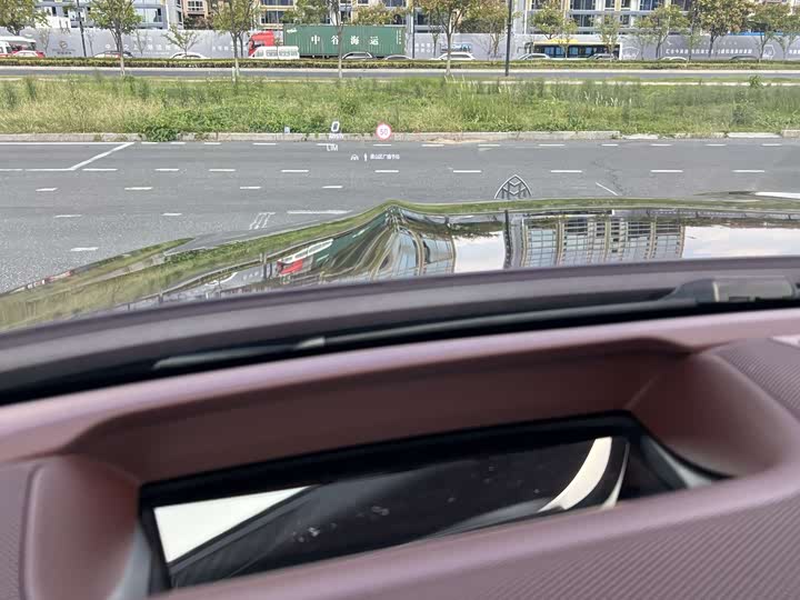 Фото 23 - Mercedes-Benz Maybach GLS