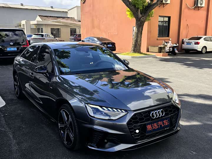 Фото 3 - Audi A4L