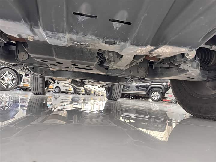 Фото 12 - Tank 300