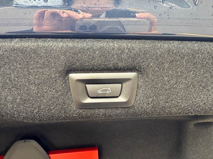 Фото 17 - BMW i5