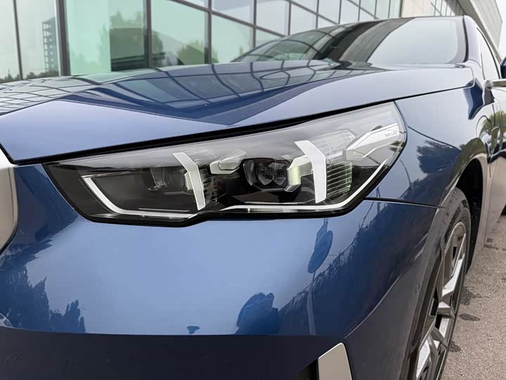 Фото 18 - BMW i5