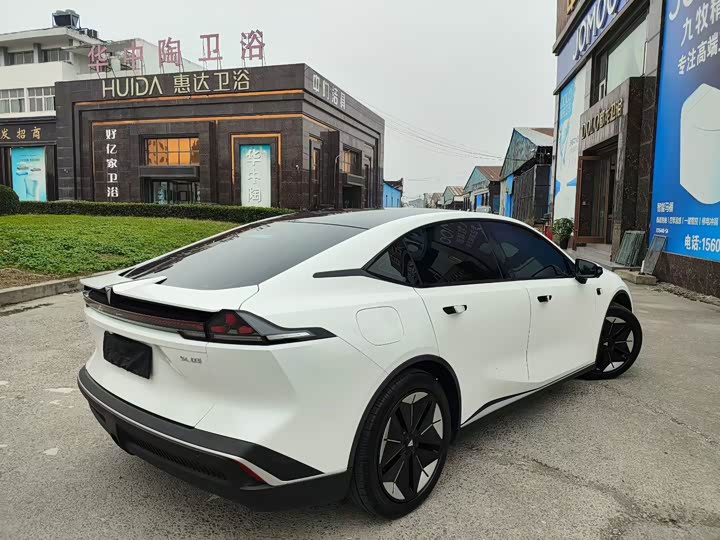 Фото 6 - Changan Deepal SL03