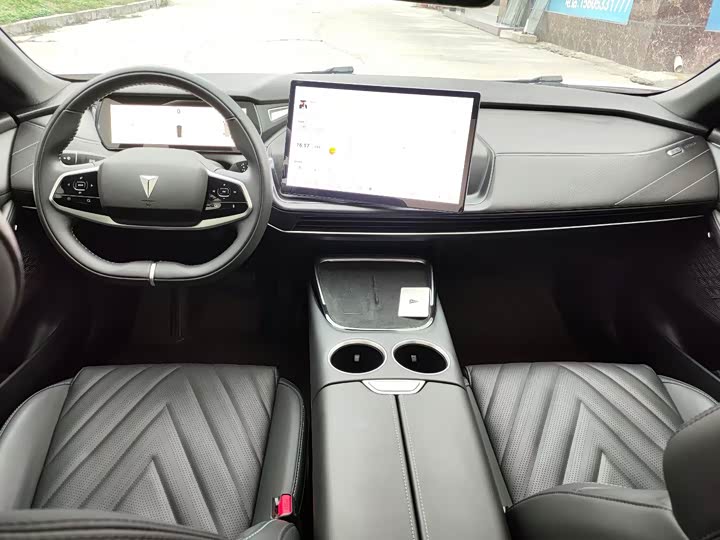 Фото 8 - Changan Deepal SL03