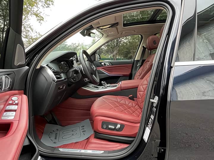 Фото 13 - BMW X5