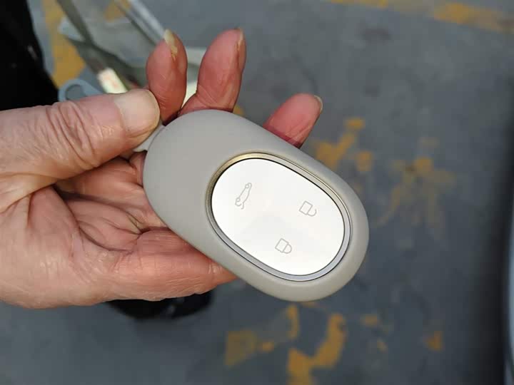 Фото 12 - Nio ET5T