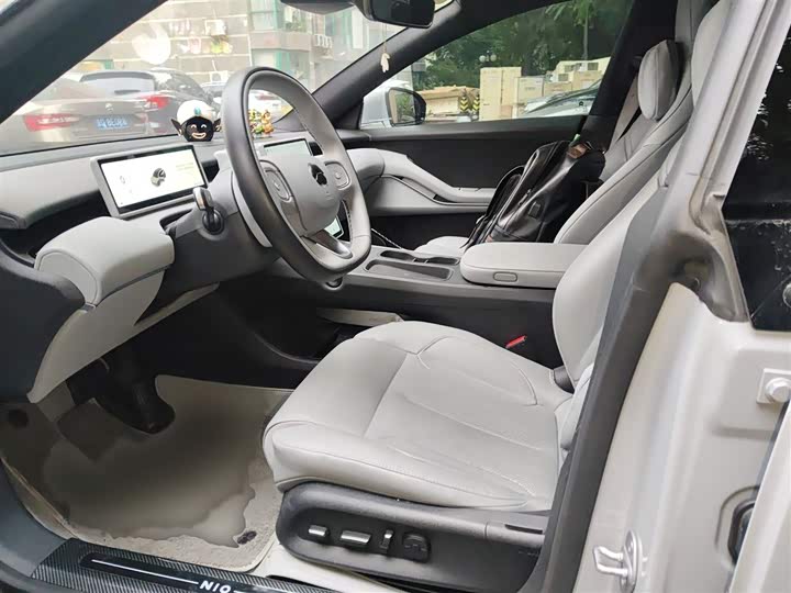 Фото 8 - Nio ET5T