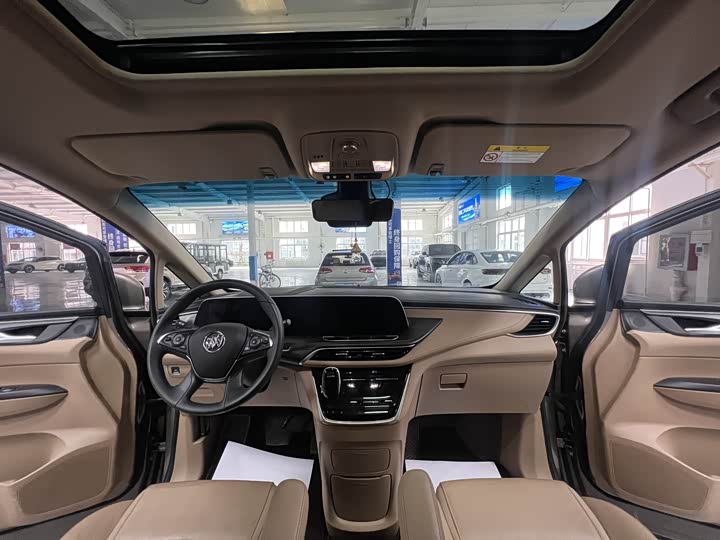 Фото 10 - Buick GL8 ES