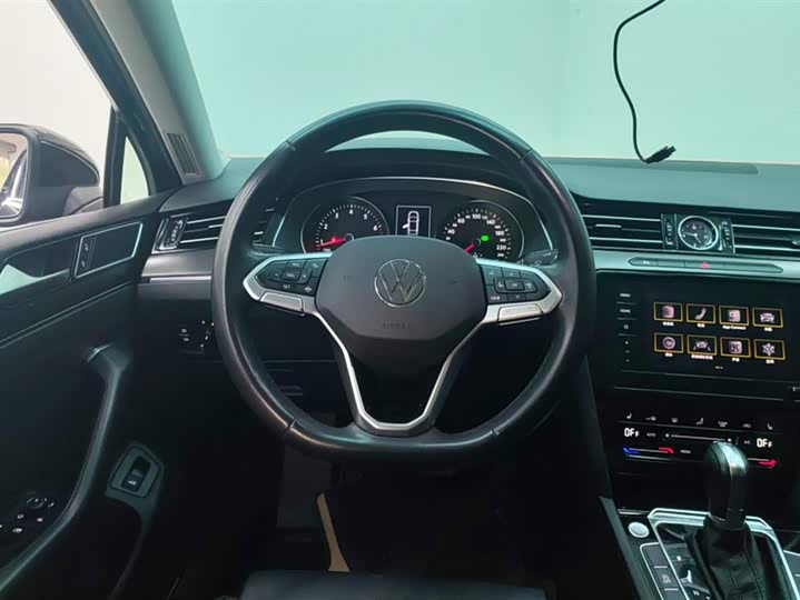 Фото 15 - Volkswagen Magotan