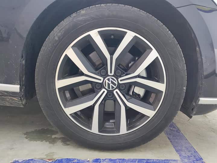 Фото 6 - Volkswagen Magotan