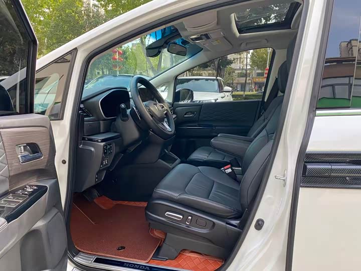 Фото 5 - Honda Elysion