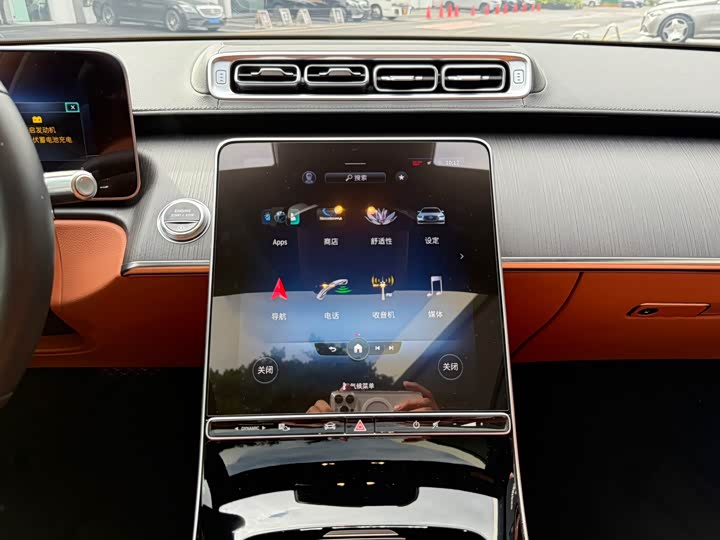 Фото 11 - Mercedes-Benz S-Class