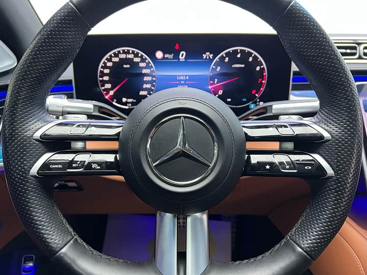 Фото 11 - Mercedes-Benz S-Class