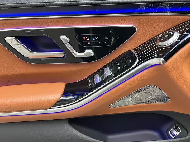 Фото 6 - Mercedes-Benz S-Class