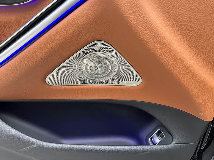 Фото 7 - Mercedes-Benz S-Class