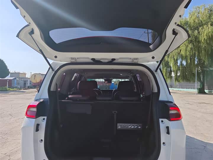 Фото 11 - GAC Trumpchi M6