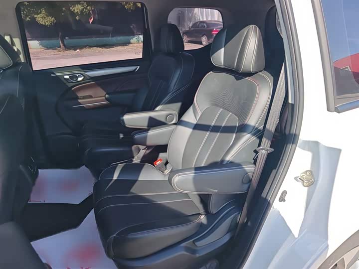 Фото 12 - GAC Trumpchi M6