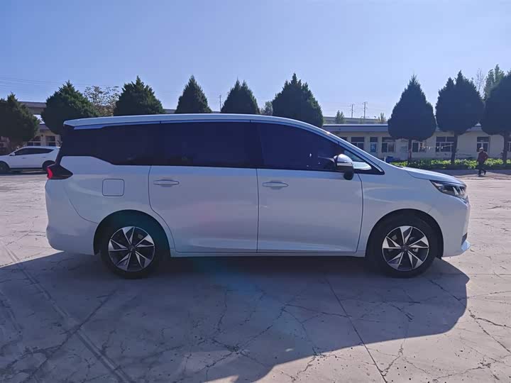 Фото 6 - GAC Trumpchi M6