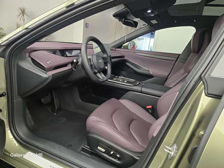 Фото 9 - Xiaomi SU7