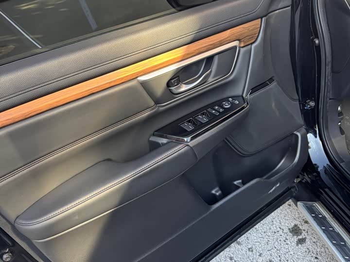 Фото 5 - Honda CR-V