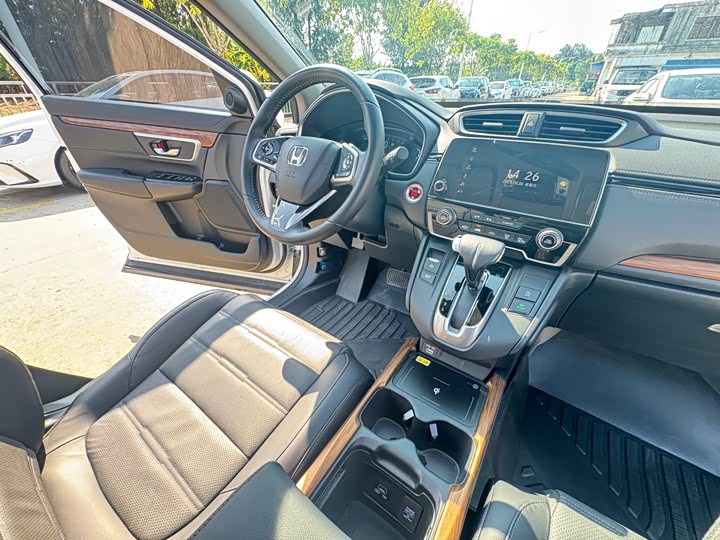 Фото 17 - Honda CR-V