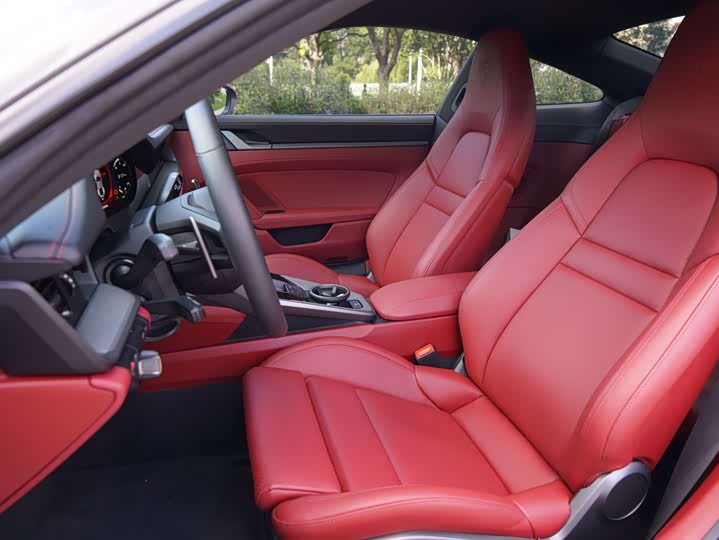 Фото 4 - Porsche 911