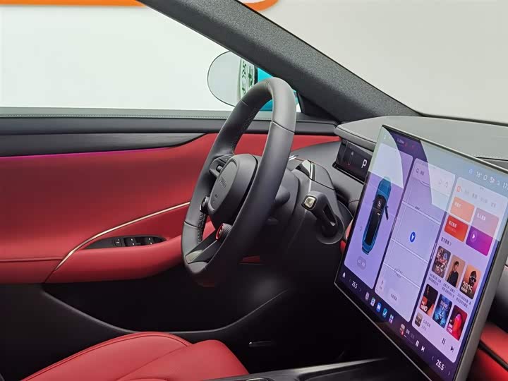 Фото 22 - Xiaomi SU7