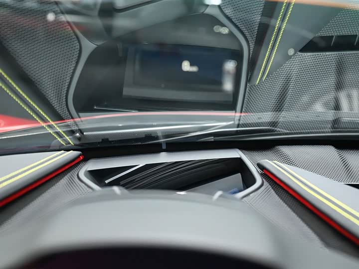 Фото 17 - Ferrari SF90