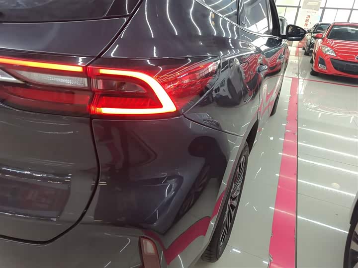 Фото 8 - Exeed TXL