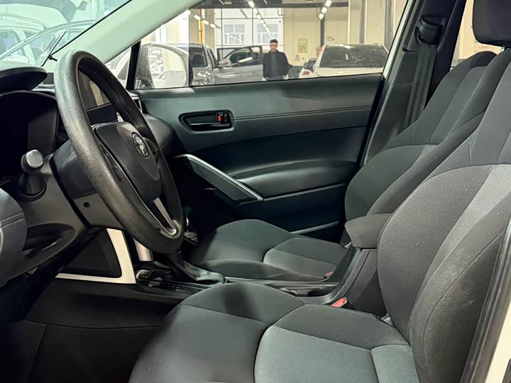 Фото 4 - Toyota Frontlander