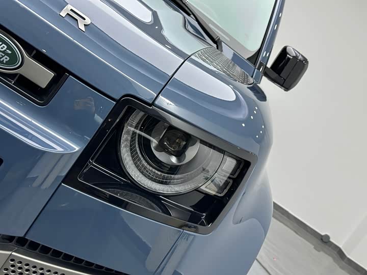 Фото 17 - Land Rover Defender