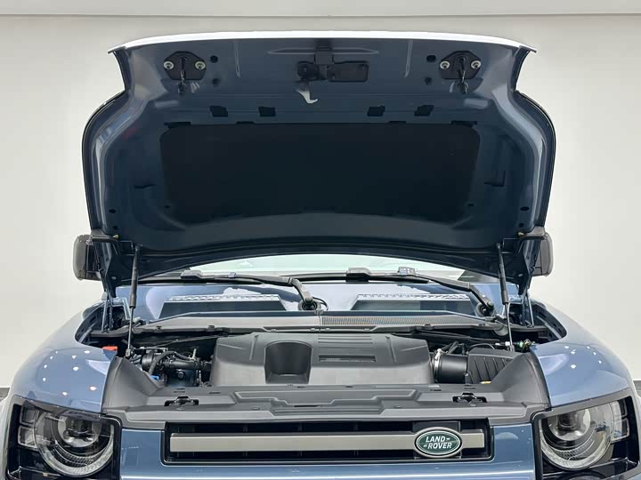 Фото 20 - Land Rover Defender