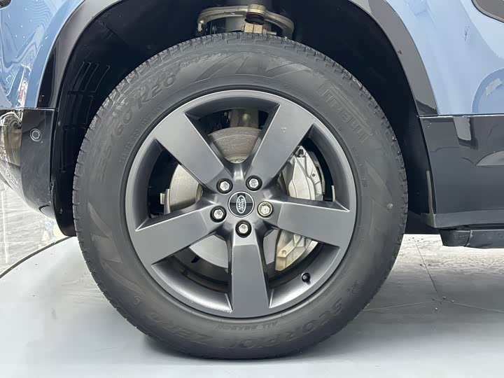 Фото 22 - Land Rover Defender