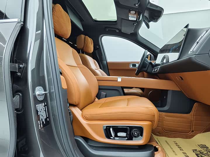 Фото 8 - LiXiang L9