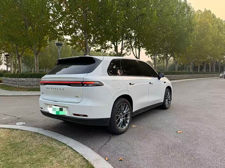 Фото 9 - Leapmotor C10