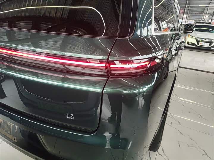 Фото 10 - LiXiang L8