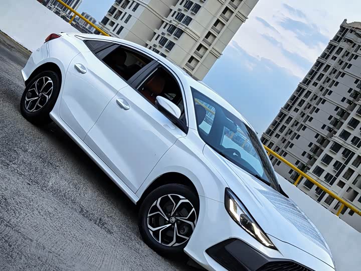 Фото 3 - MG Motor 5