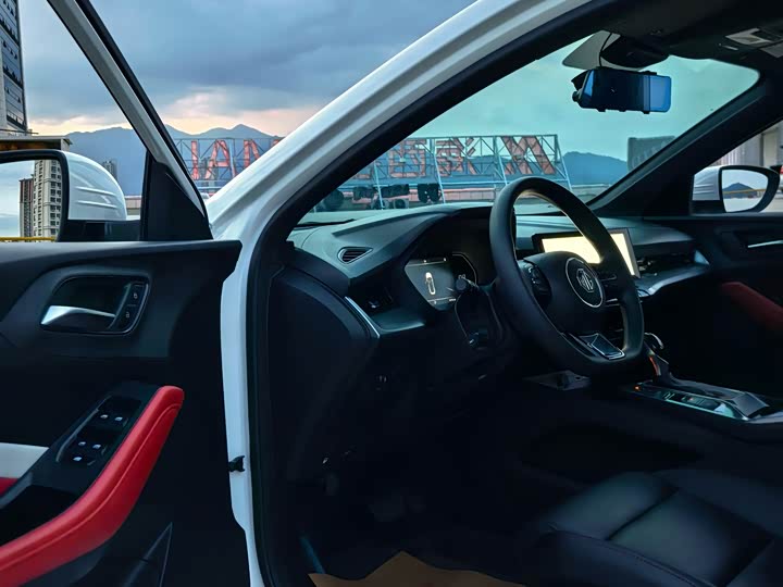 Фото 6 - MG Motor 5