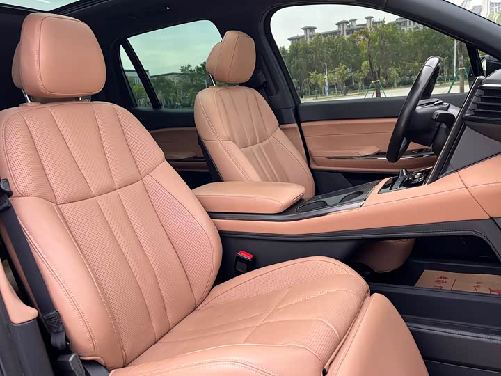 Фото 12 - Nio ES8