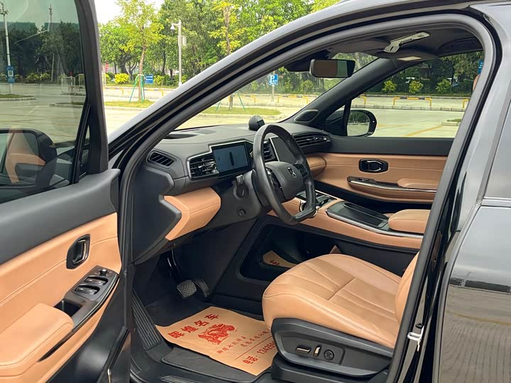 Фото 13 - Nio ES8