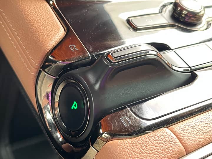 Фото 16 - Nio ES8