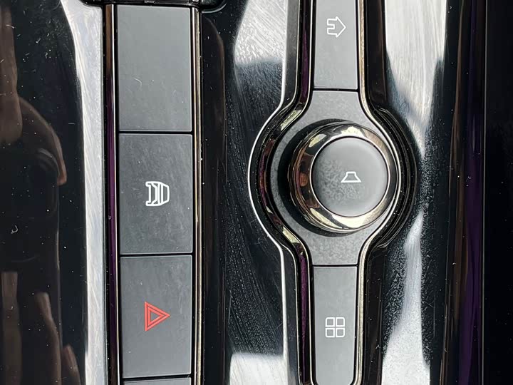 Фото 20 - Nio ES8